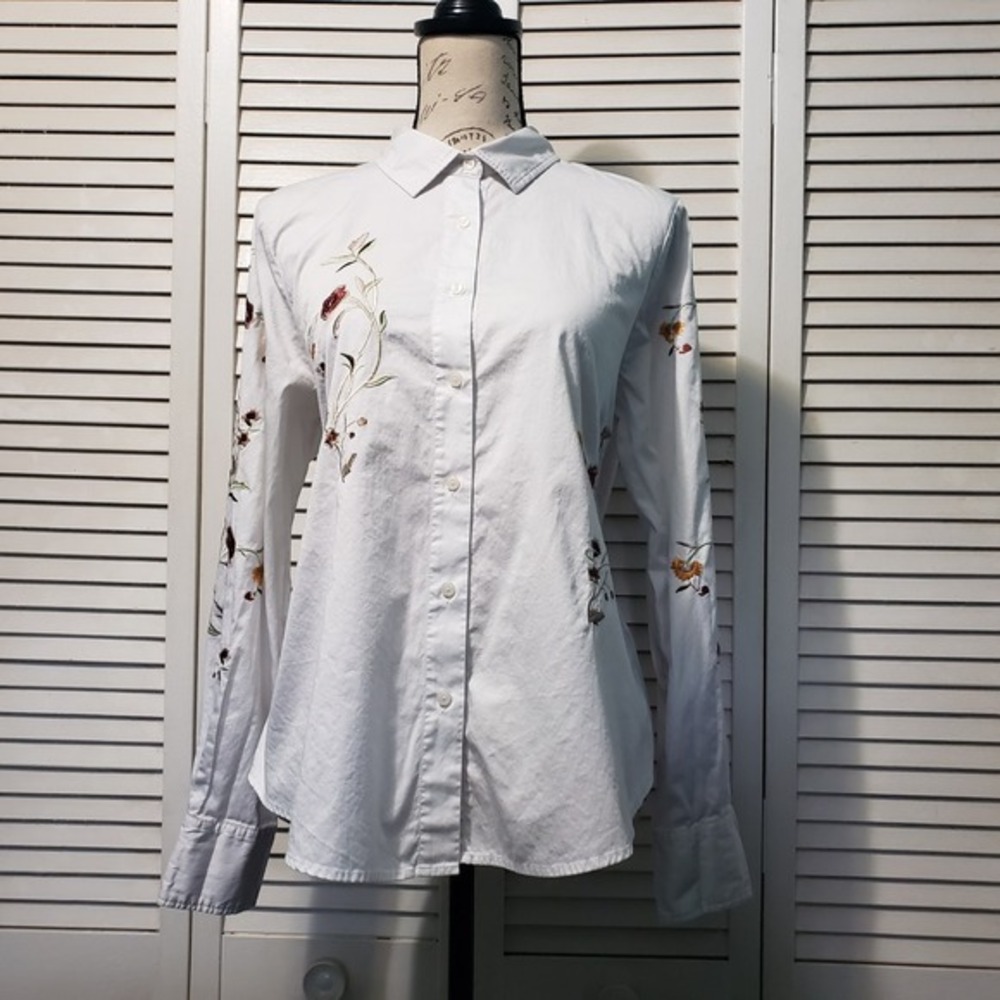 Blank NYC In Bloom Open Back Blouse Women's Size Large White Floral Embroidered